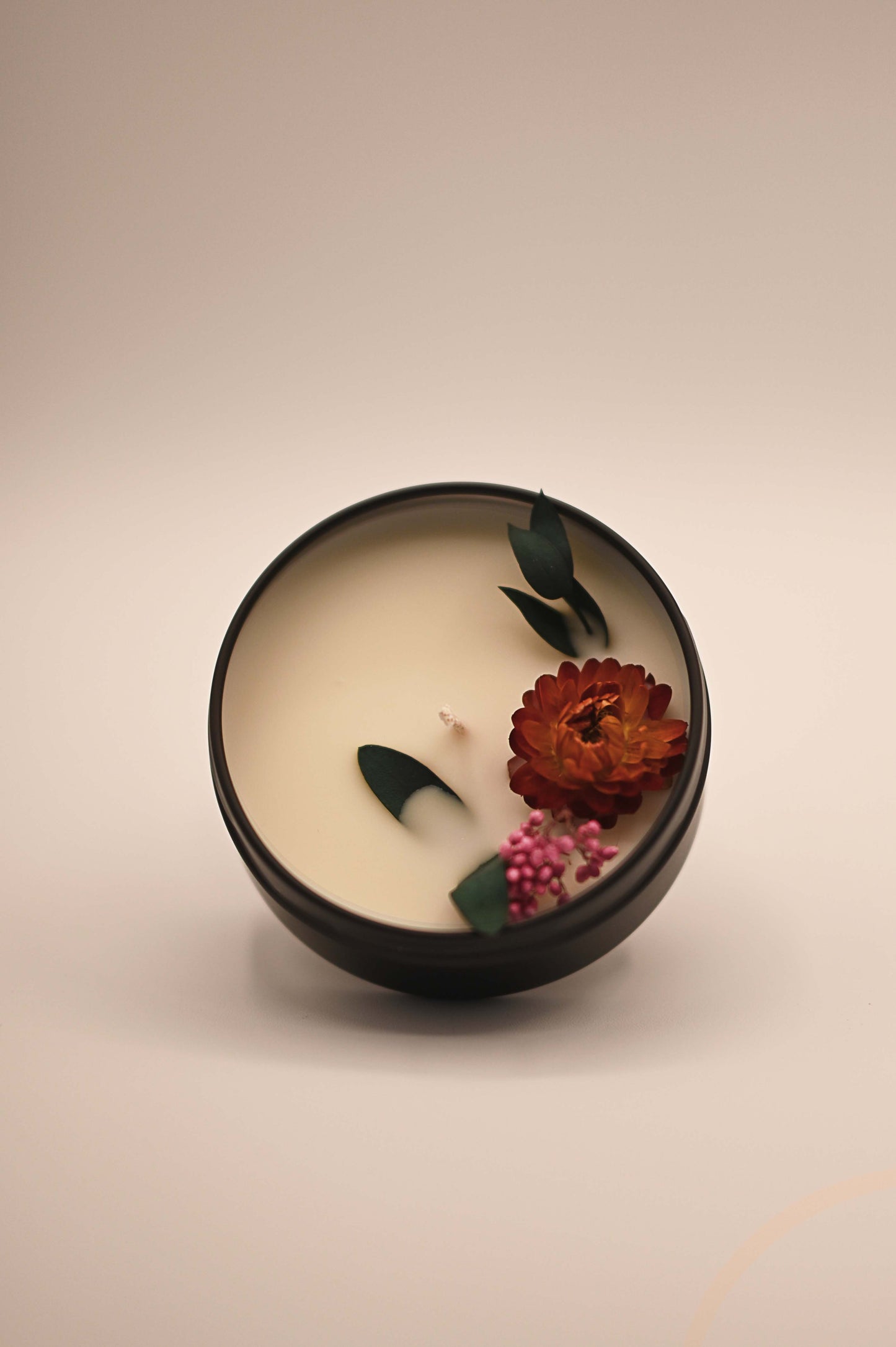 Sandalwood Dried Flower Scented Candle by MeiWei Chen